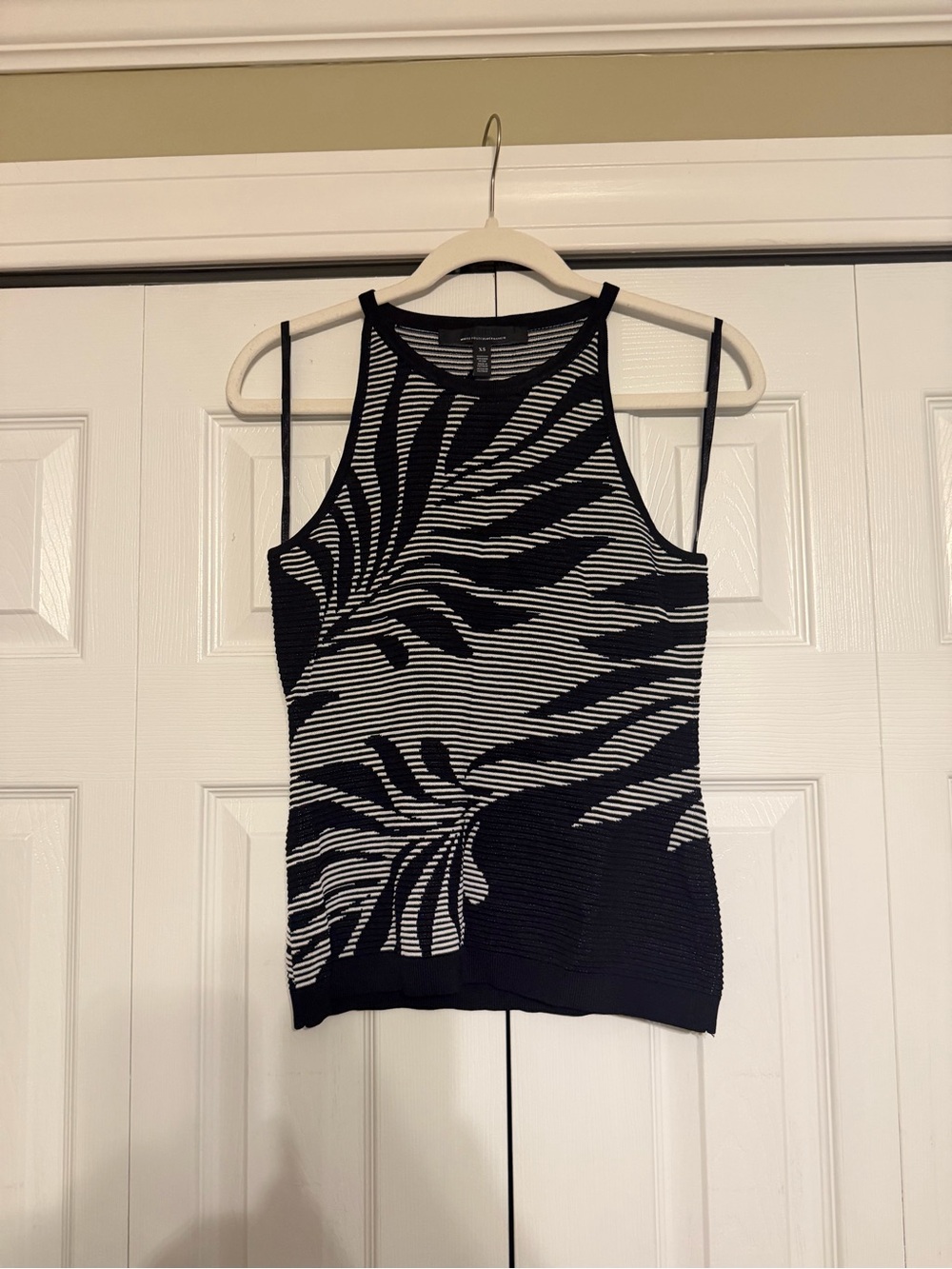 White House Black Market Black and White Patterned Knit Tank